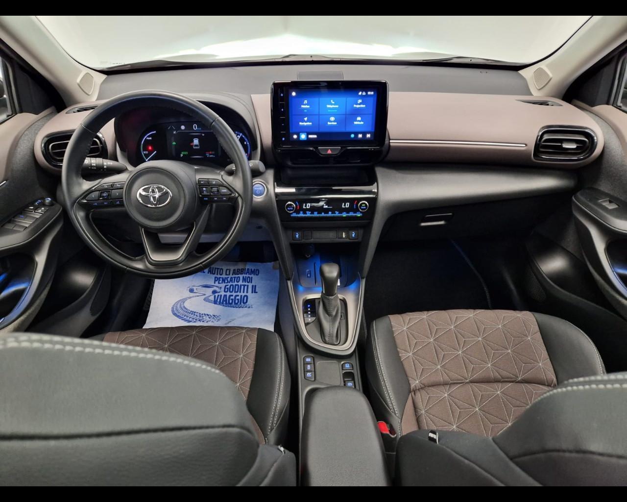 TOYOTA Yaris Cross - Yaris Cross 1.5h Lounge awd-i 116cv e-cvt