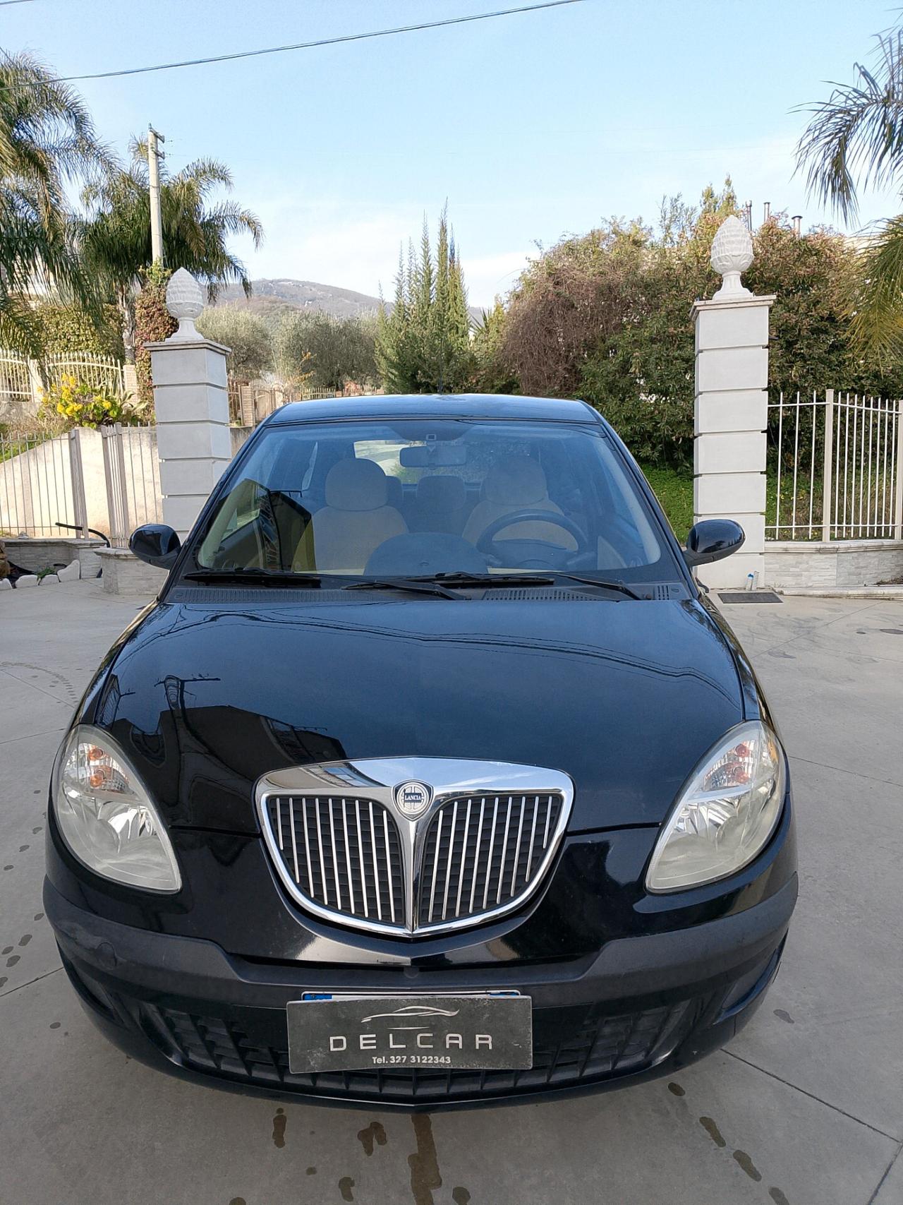 Lancia Ypsilon 1.2 Argento