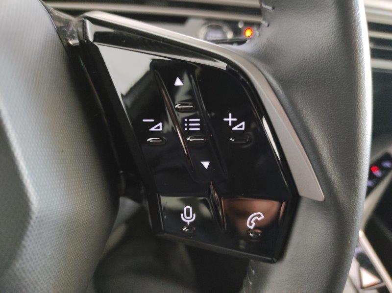 PEUGEOT 5008 3ª serie - 5008 Hybrid 145 e-DCS6 Allure