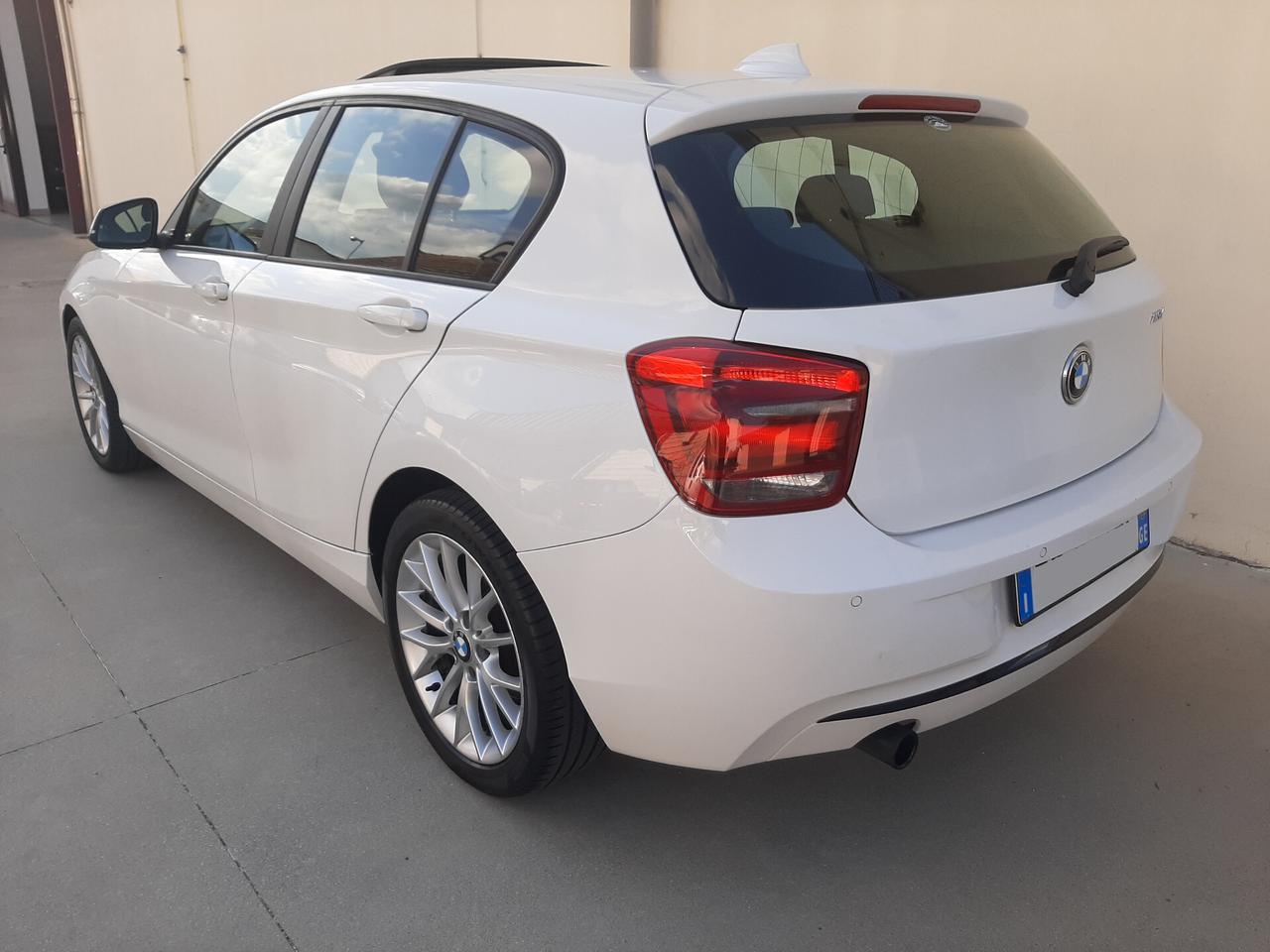 Bmw 118i 170cv 5p. Sport Line Aut.