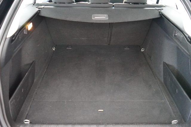 PEUGEOT 308 BlueHDi 130 S&S SW Active Business