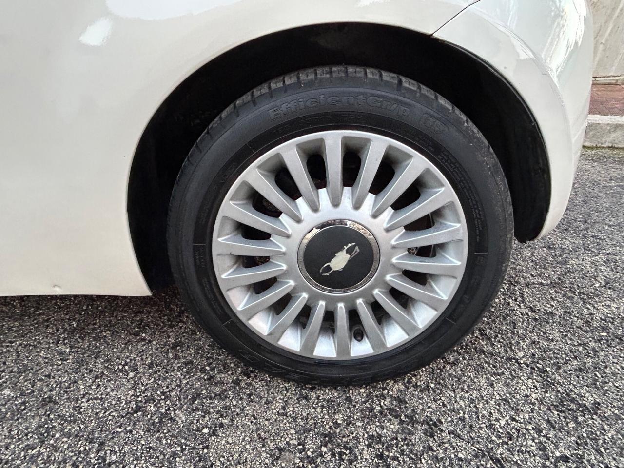 Fiat 500 1.2 Lounge ideale per neopatentati