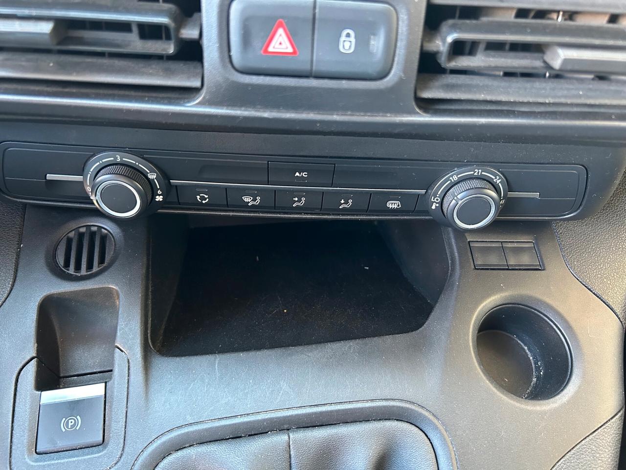 Peugeot Partner 1.5 BLUEHDI 100cv L1 PREMIUM (PREZZO IVATO)