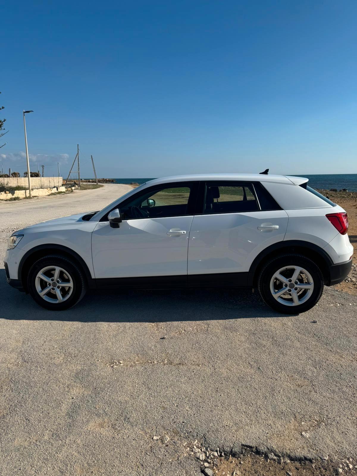 Audi Q2 30 TDI S tronic Business 2020