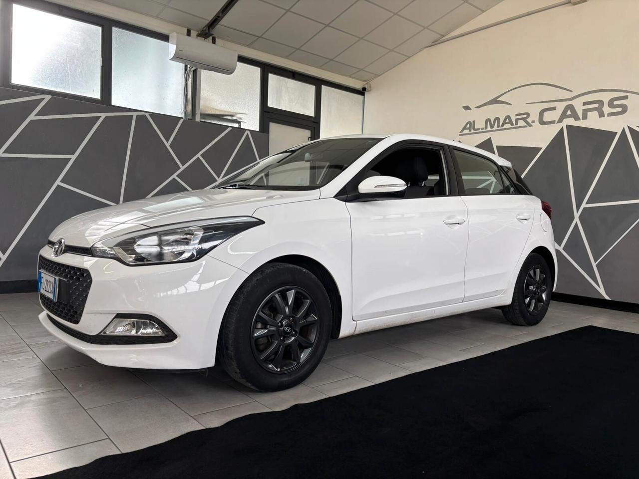 Hyundai i20 1.2 5 porte Blackline NEOPATENTATI