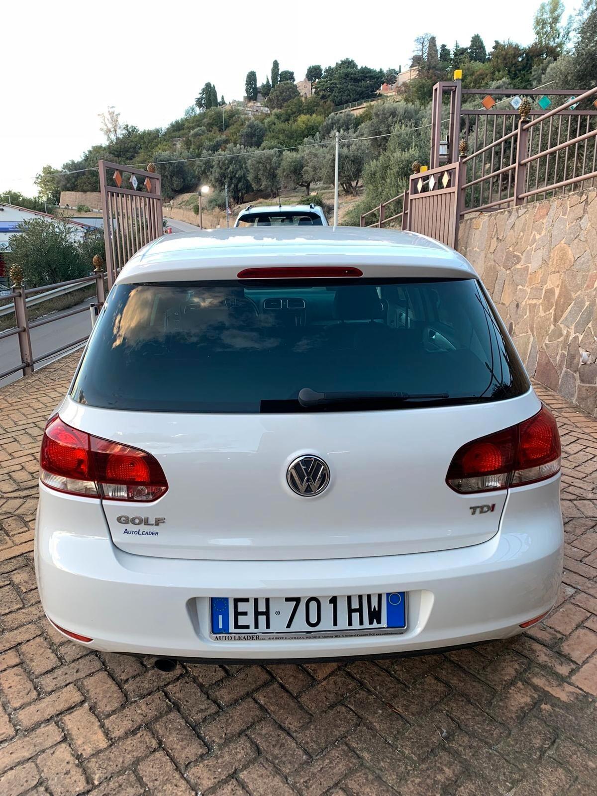 Volkswagen Golf 1.6 TDI DPF 5p. Highline
