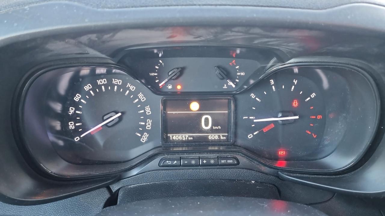 Toyota Proace 1.5D 100 CV-75KW-EURO6-IVA-DETRAIBILE