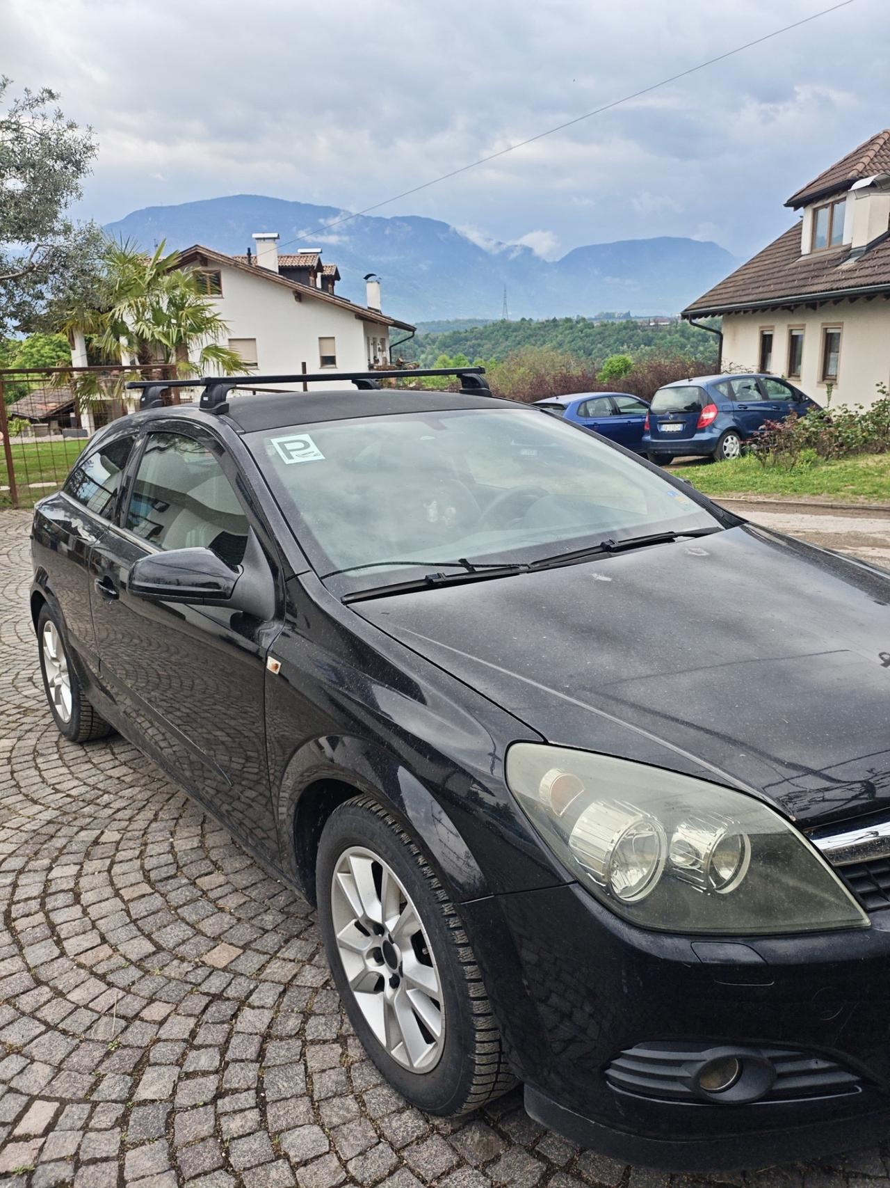 Opel Astra GTC 1.6 16V VVT 3 porte Cosmo