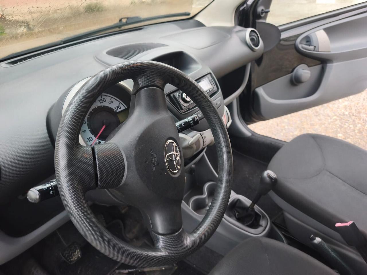 Toyota Aygo 2007---1.0 Benzina Neopatentati