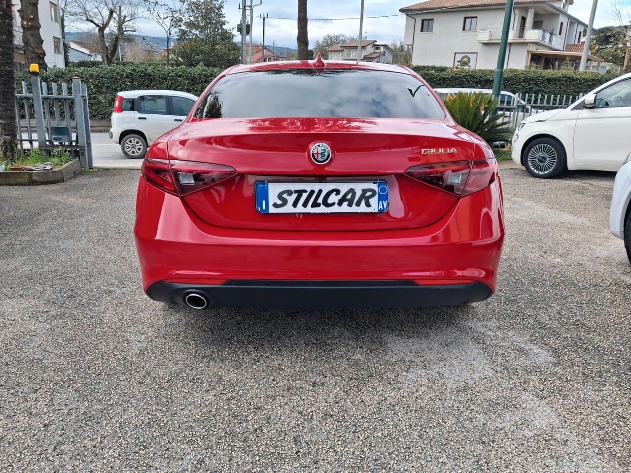 Alfa Romeo Giulia 2.2 Turbodiesel 160 CV AT8 B-Tech