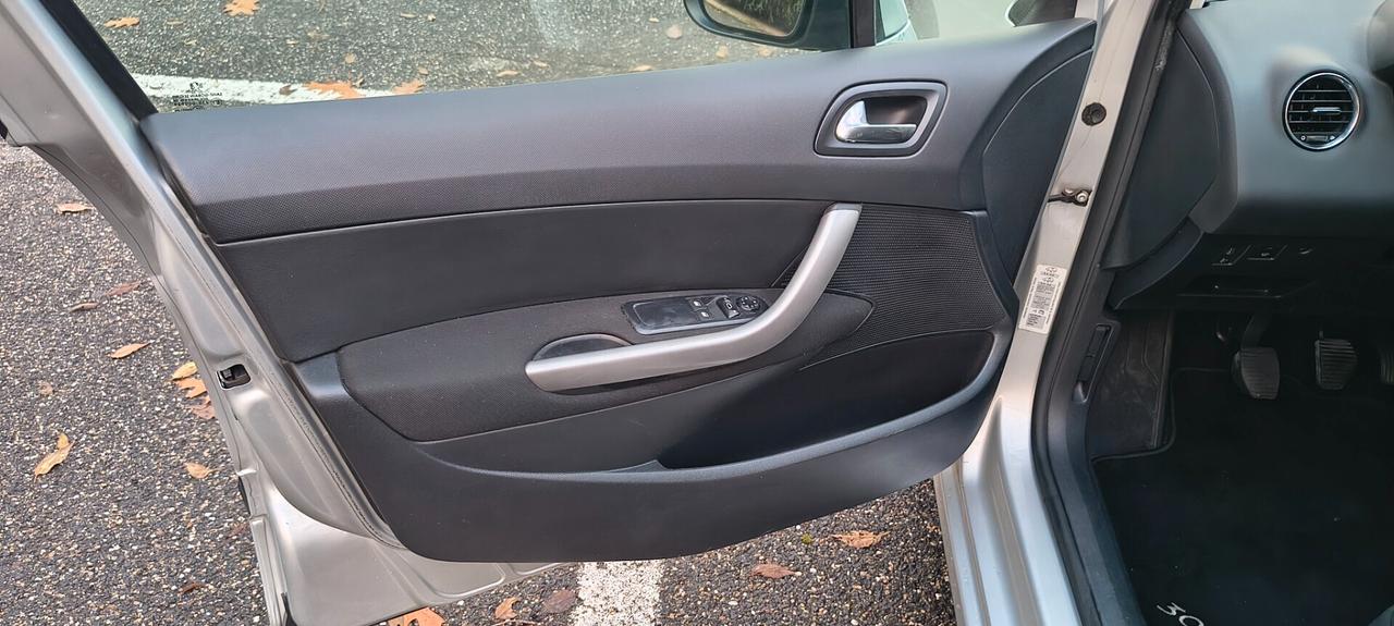 Peugeot 308 1.6 8V e-HDi 112CV Stop&Start SW Active