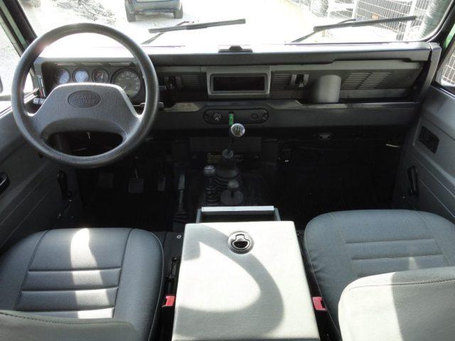 LAND ROVER Defender 110 2.5 Td5 cat Crew Cab Pick-up - Neopatentati