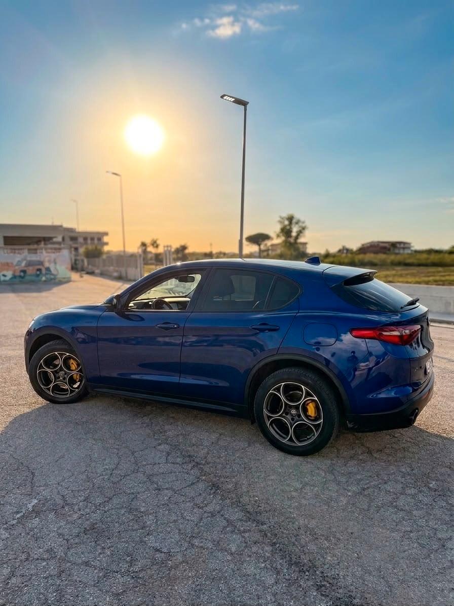Alfa Romeo Stelvio 2.2 Turbodiesel 190 CV AT8 RWD Sprint