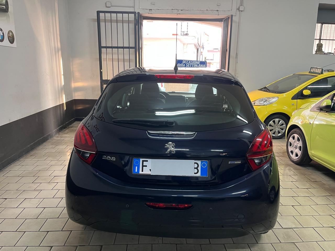 Peugeot 208 1.2 benzina Allure tagliandata 2017