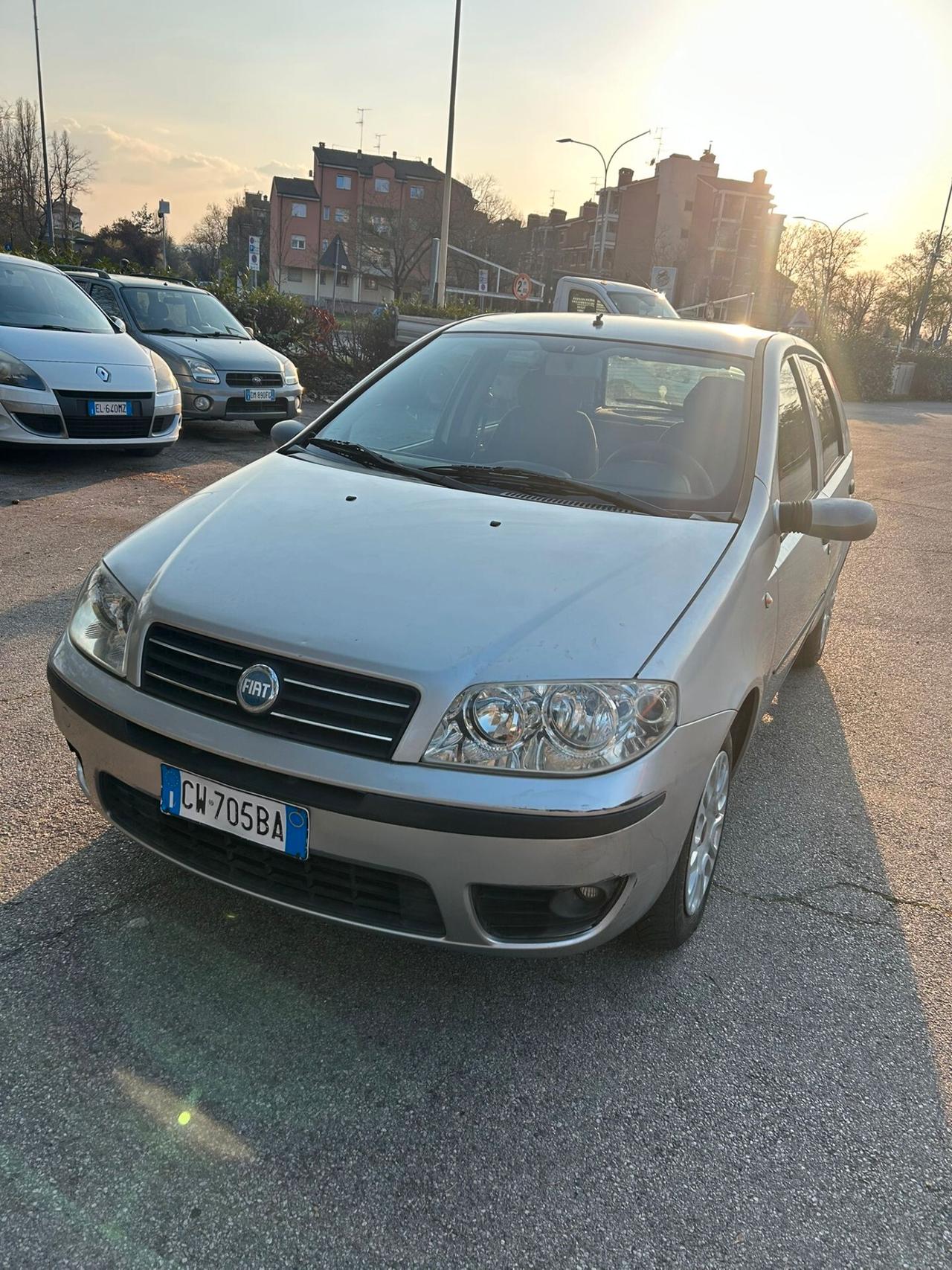 Fiat Punto 1.2 cc benzina 148.000 km unico proprietario perfetta