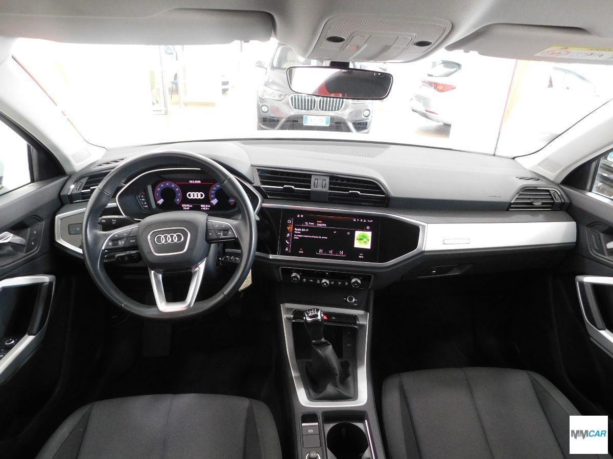 AUDI - Q3 - 35 TFSI Business