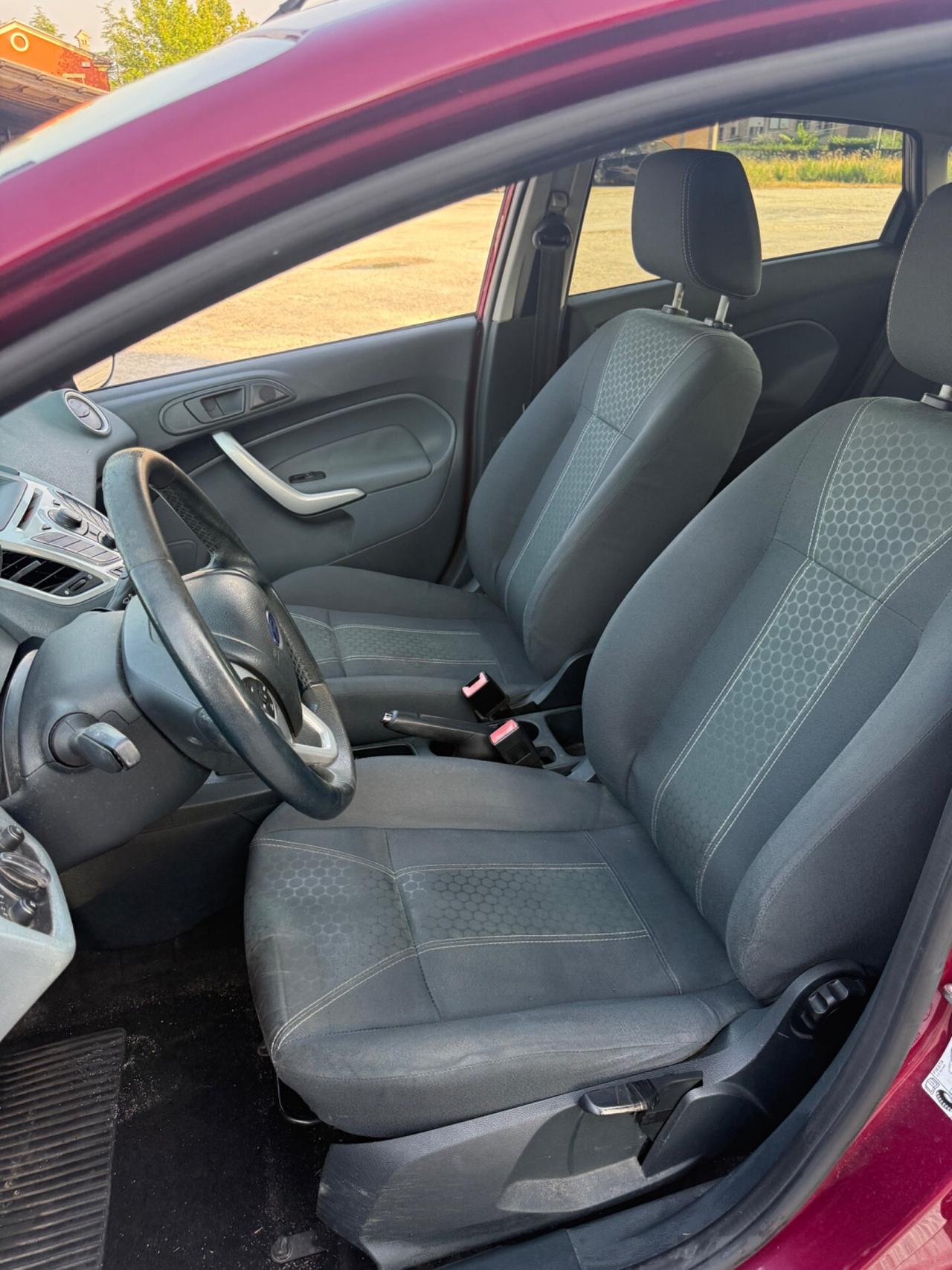 Ford Fiesta Diesel 1.4 TDCi NEOPATENTATI UNIPROP