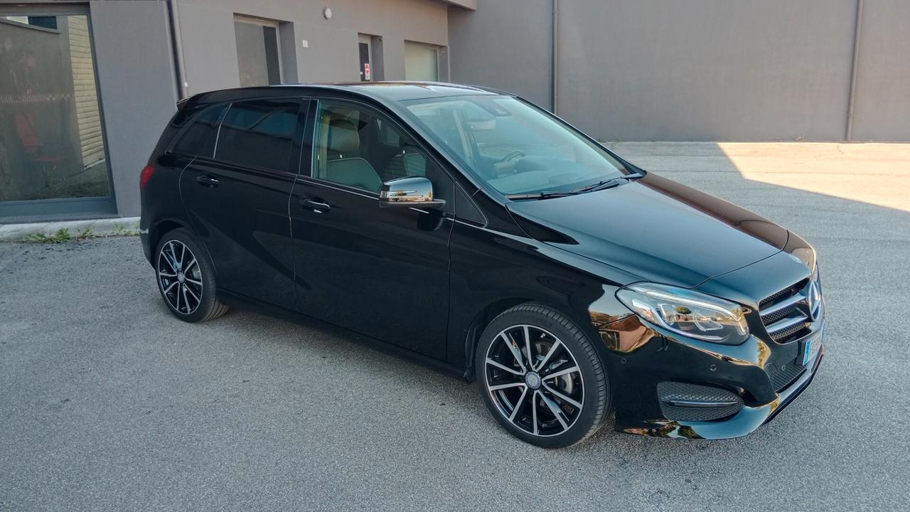 Mercedes-benz B 200 Premium - PERMUTE