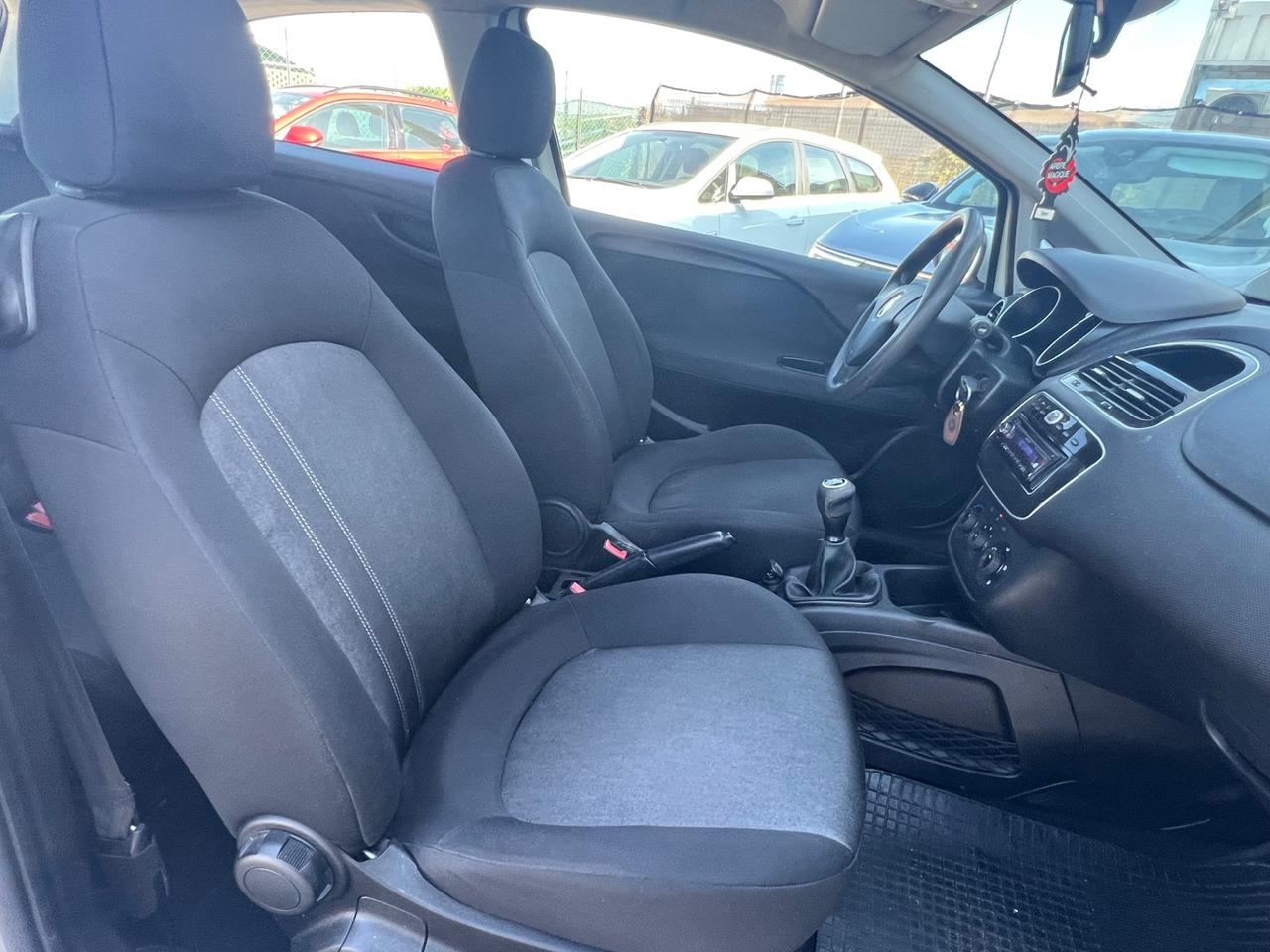 Fiat Punto 1.3 MJT 85 CV 3 porte Lounge