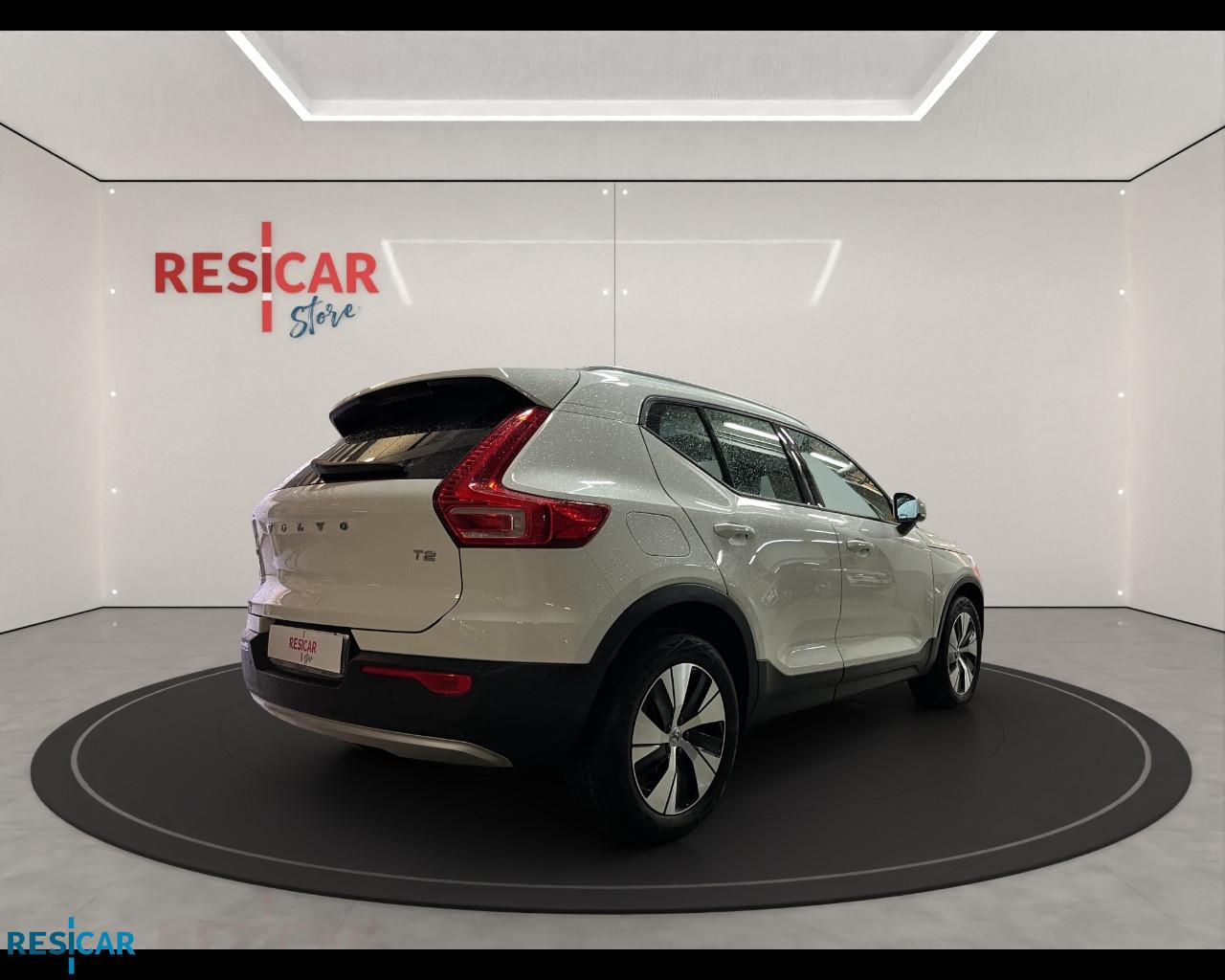 VOLVO XC40 1.5 t2 Momentum AUTOCARRO N1