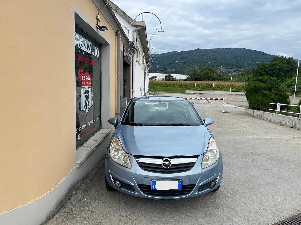 Opel Corsa 1.2 3 porte Club