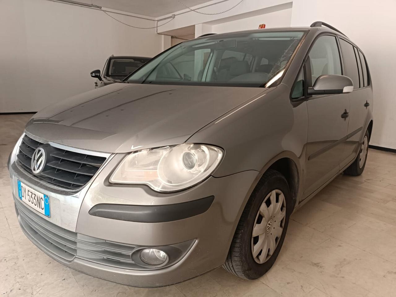 Volkswagen Touran 2.0 Trendline Ecofuel 7 Posti