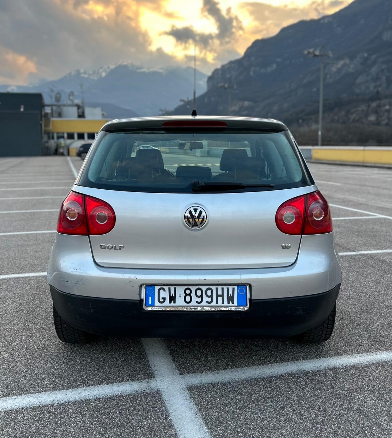 Volkswagen Golf 1.6 Comfortline BiFuel Neopatentati