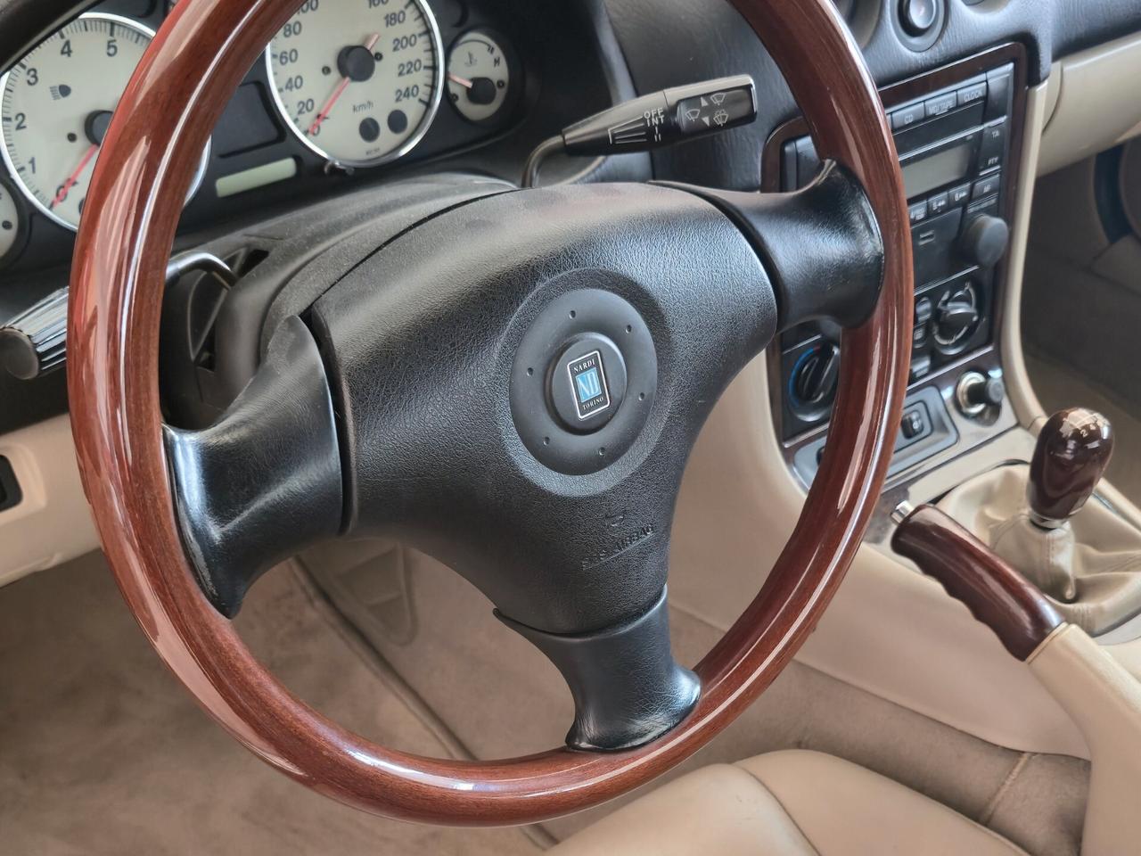 Mazda MX-5 1.8i 16V - Hard Top - Nardi Torino