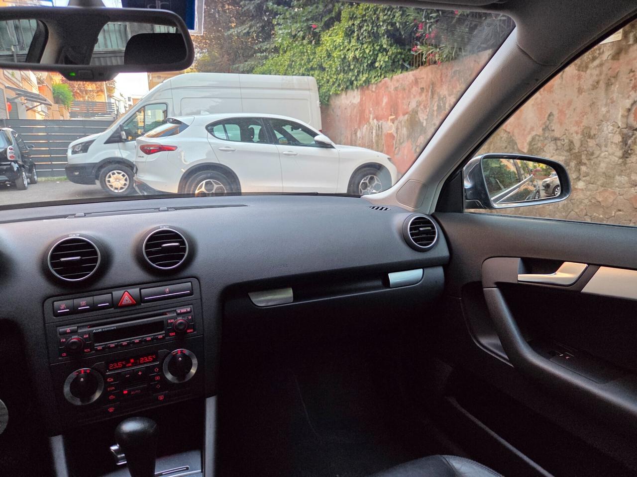 Audi A3 1.6 Ambition 102cv - UNIPRO