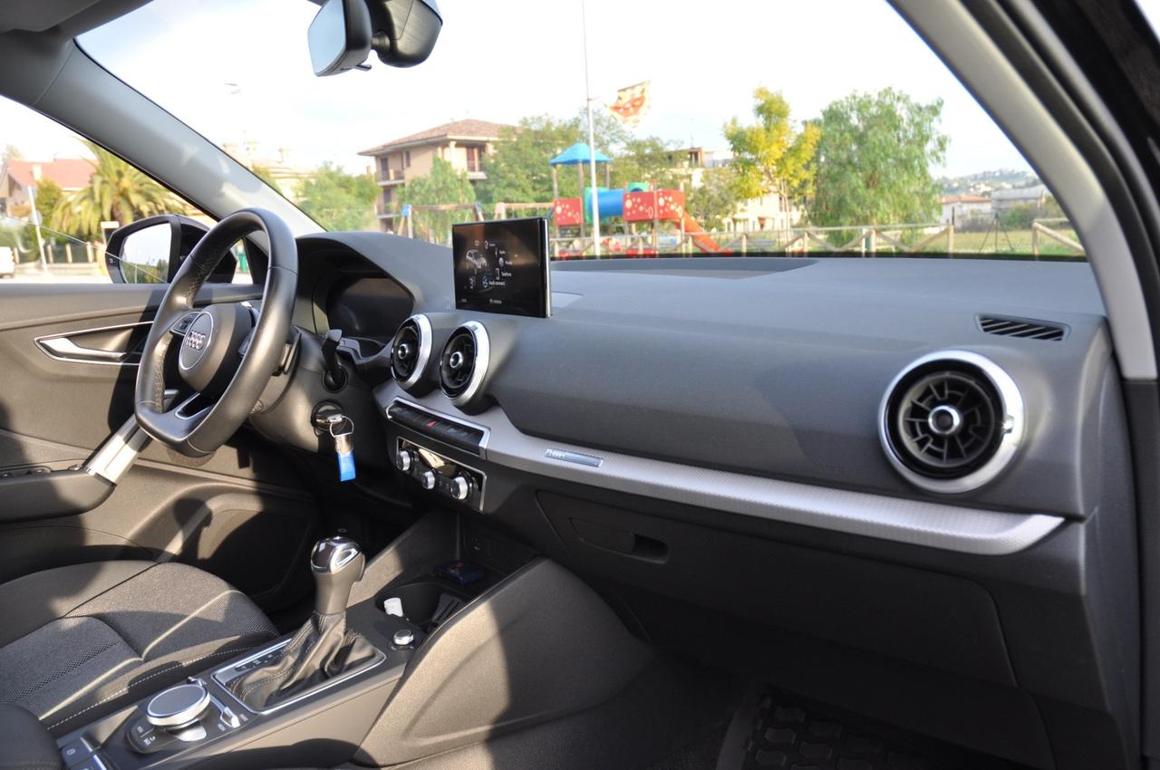 Audi Q2 35 TFSI S tronic line Edition
