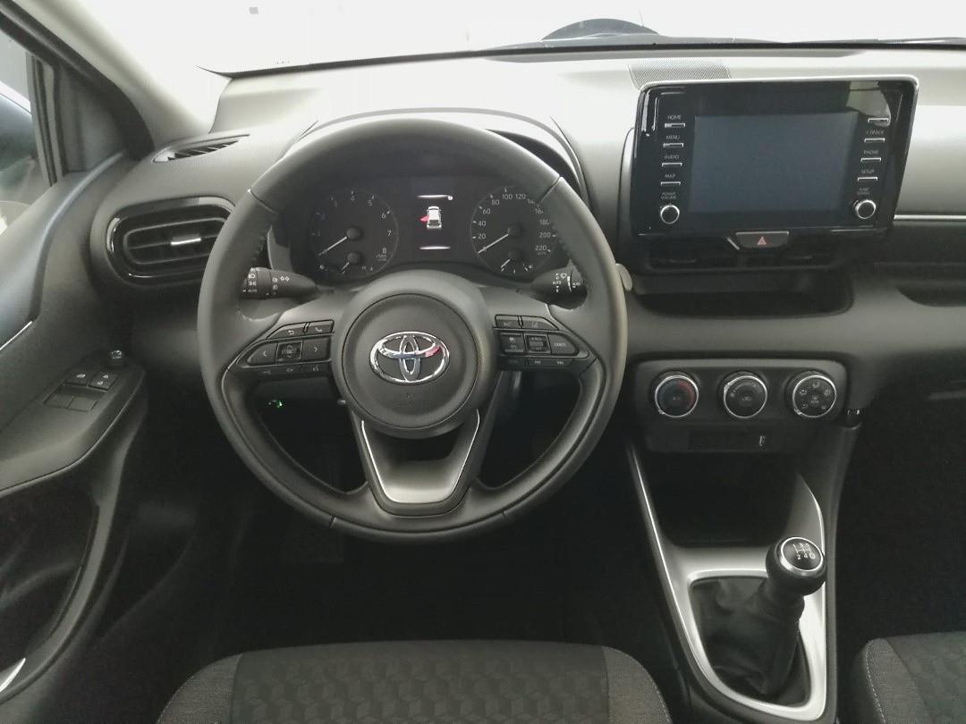 Toyota Yaris Active 1 .0 (72 cv)