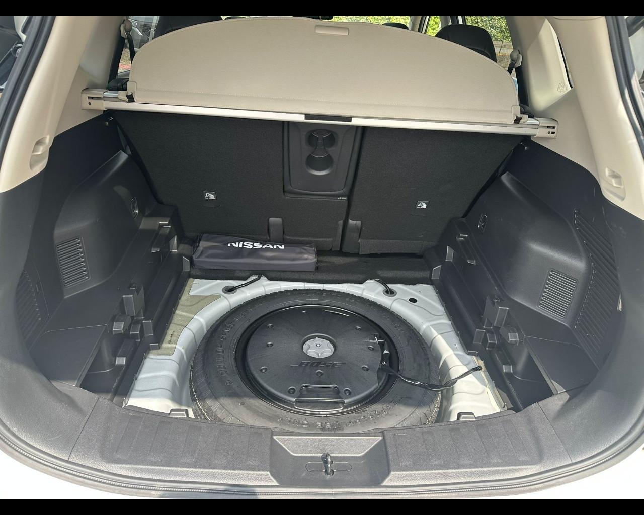 NISSAN X-Trail 1.6 dci Tekna 4wd