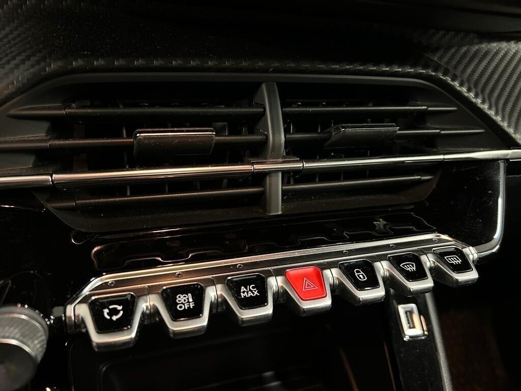 Peugeot 2008 ACTIVE PACK PureTech 100 6mt SPOTICAR