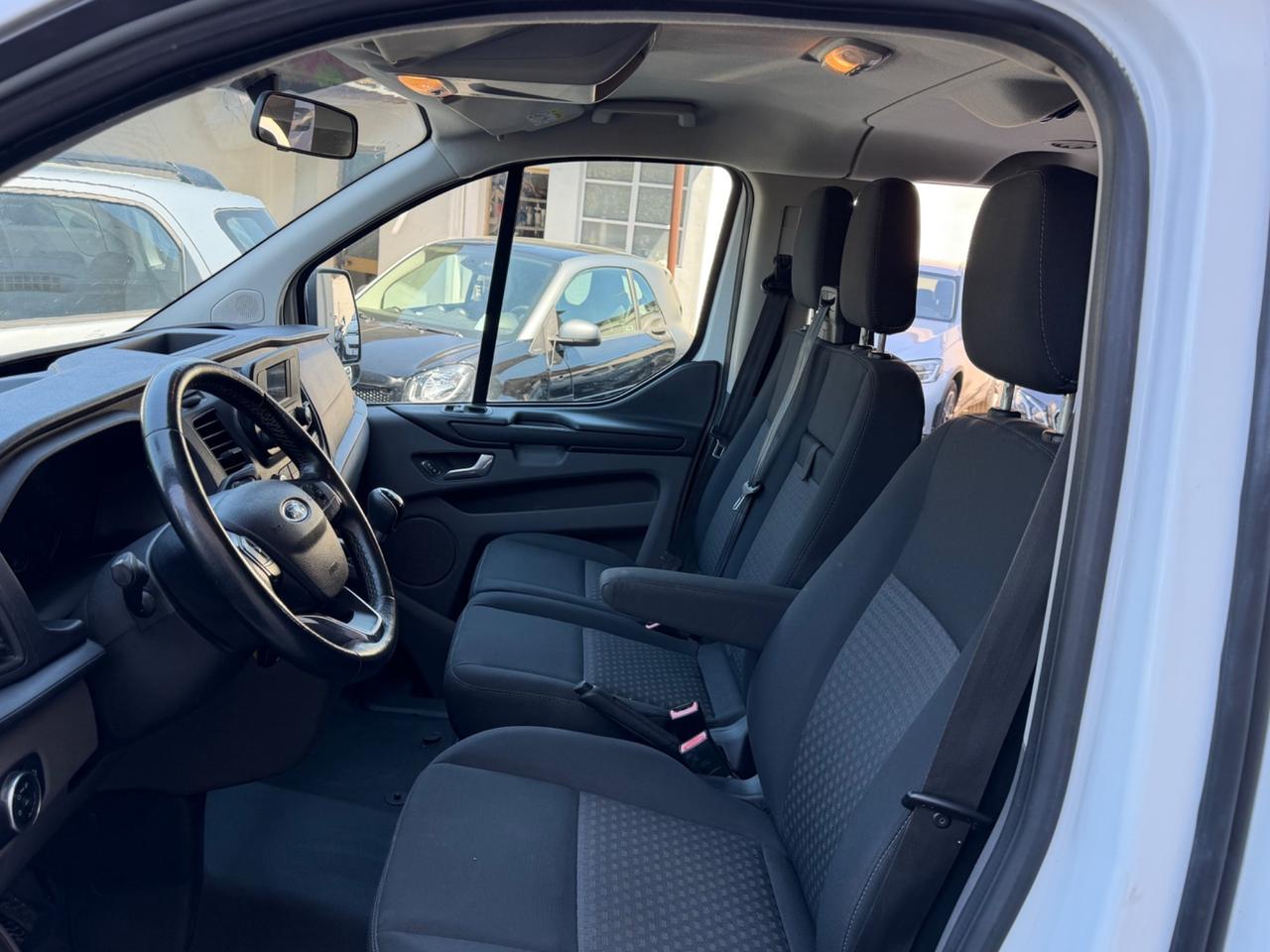 Ford Transit Custom 9 Posti passo lungo 320 2.0 TDCi 130 aut. PL Furgone Trend