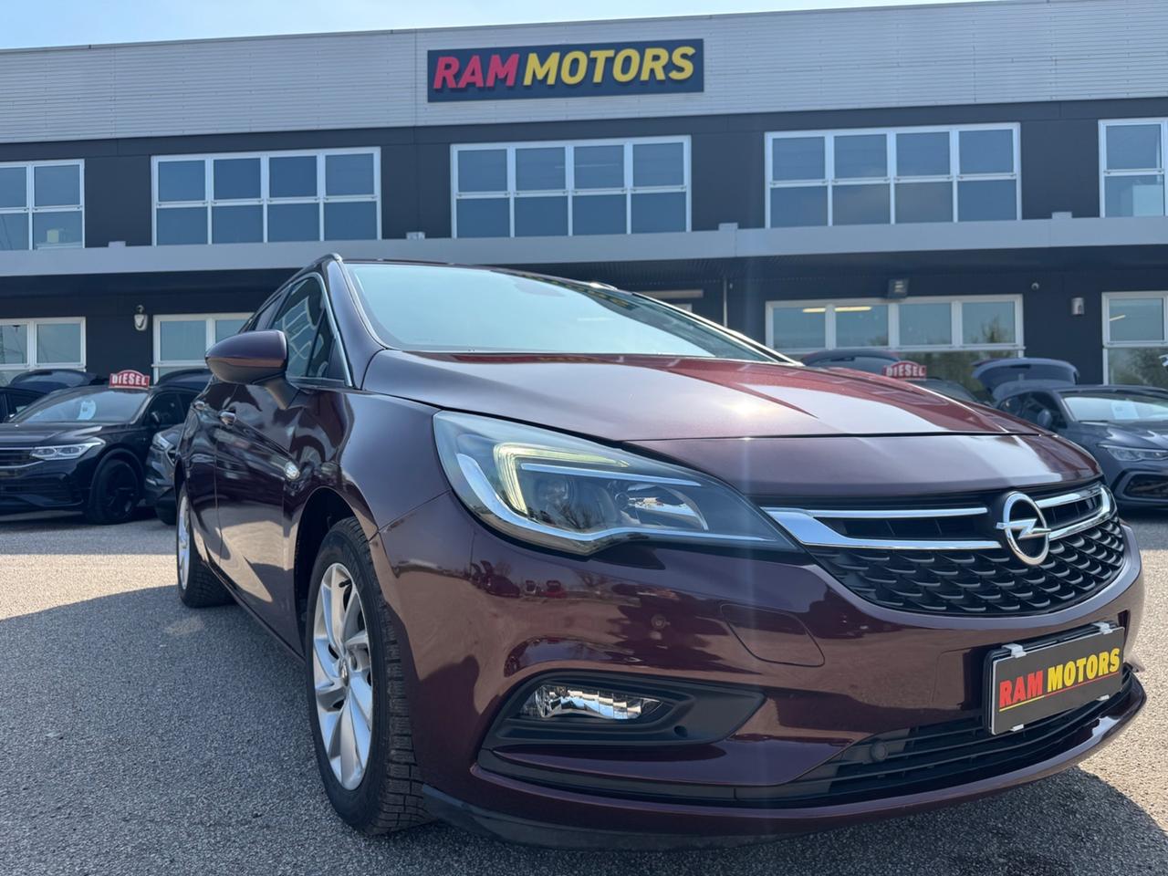 OpelAstra 1.6 CDTi 136CV S&S Sports Tourer Innovation Neopatentati