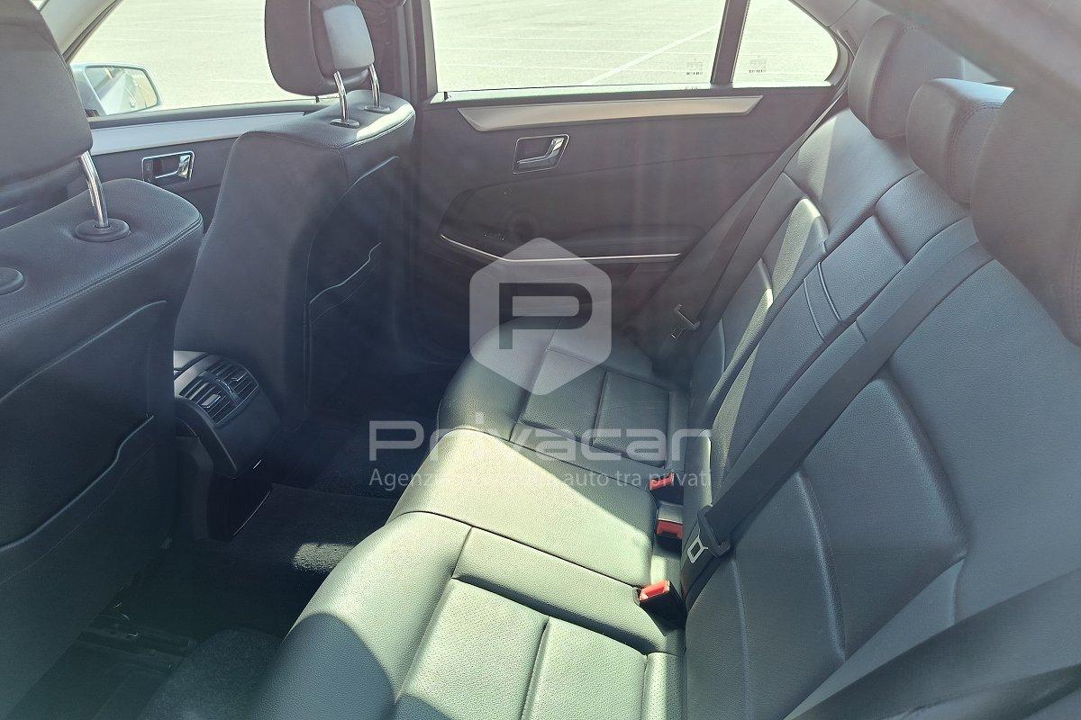 MERCEDES E 220 CDI BlueEFFICIENCY Avantgarde AMG