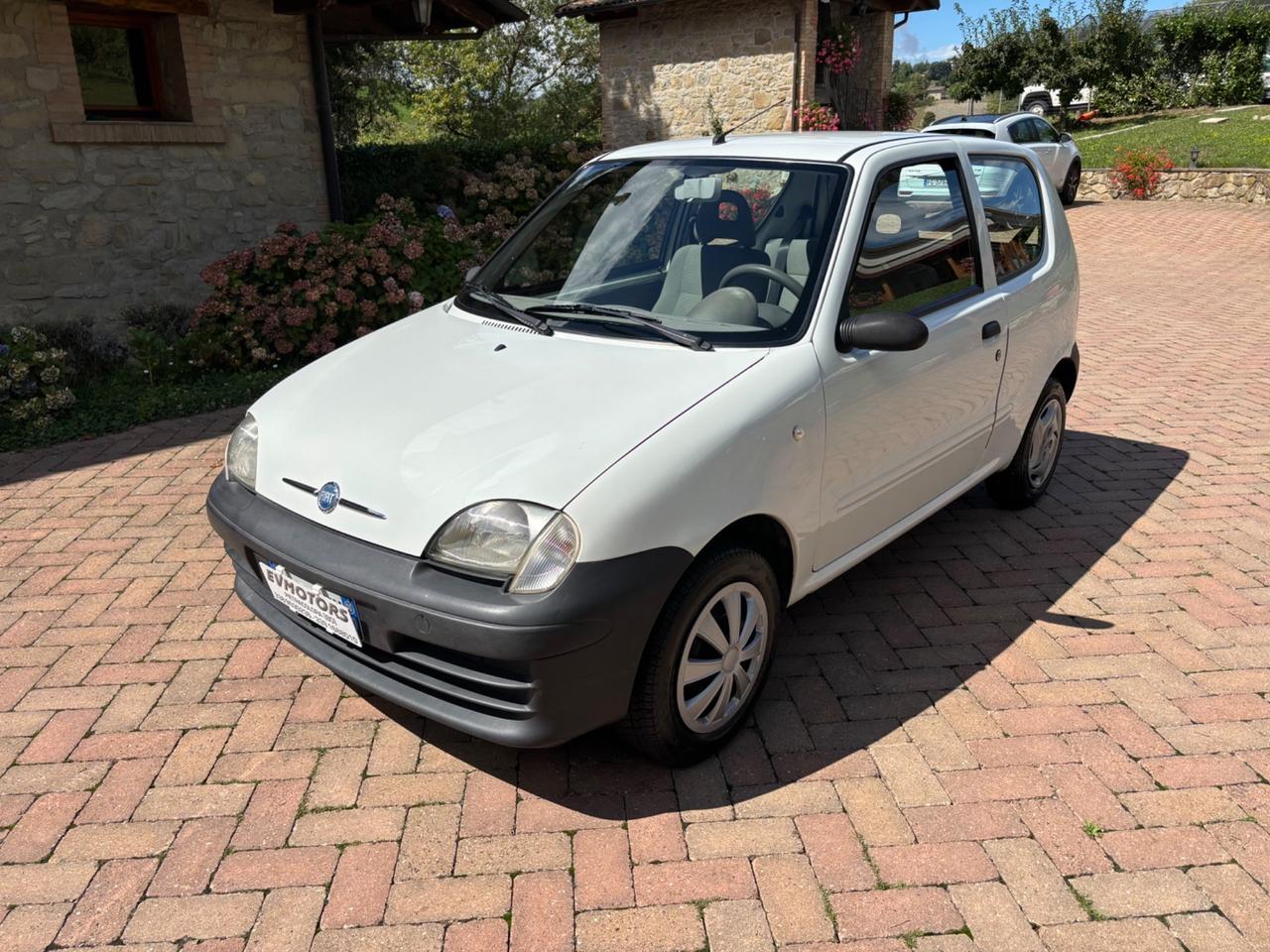 Fiat 600 1.1 BENZINA 54 CV OK NEOPATENTATI