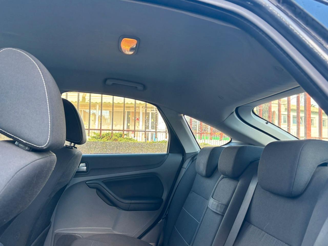 Ford Focus 2.0 TDCi (136CV) 5p. Tit. DPF