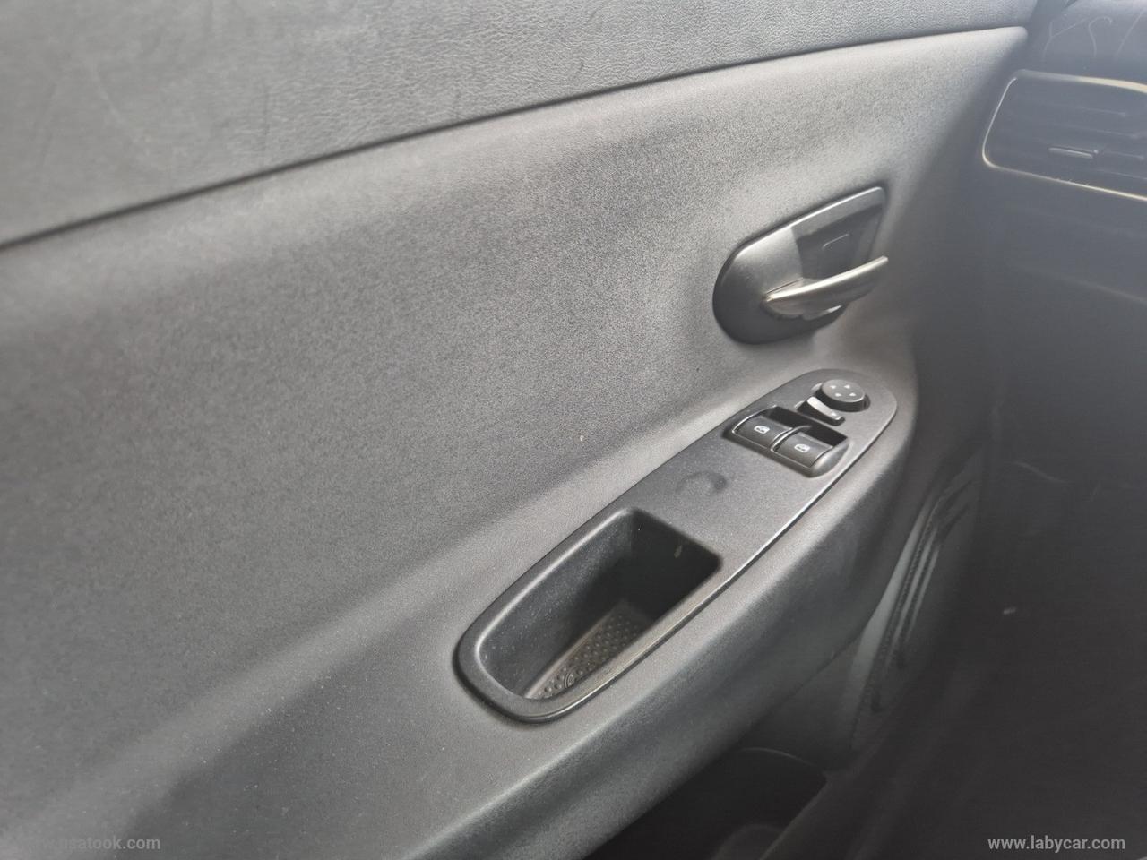 LANCIA Ypsilon 0.9 T.Air 85CV 5p.Met.Ec.Silver DOPPIA ALIMENTAZIONE BENZINA E METANO