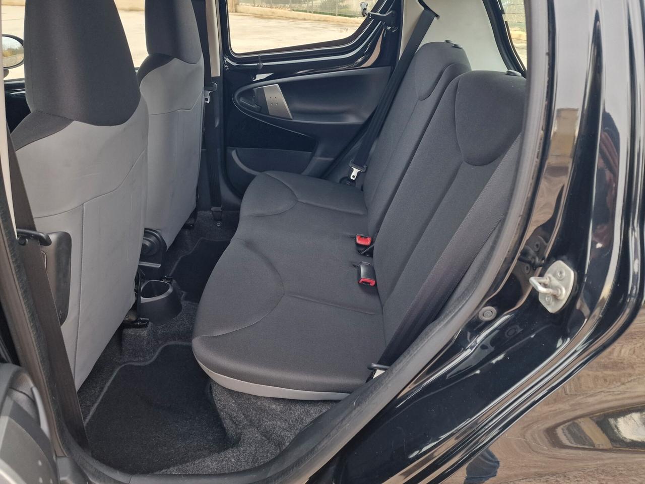 Toyota Aygo 1.0 12V VVT-i 5 porte Connect