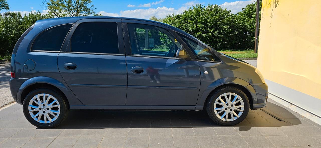 Opel Meriva 1.4 16V GPL-TECH Club