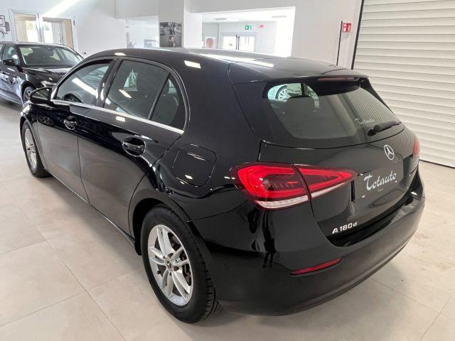 MERCEDES-BENZ A 180 d Automatic Business Extra