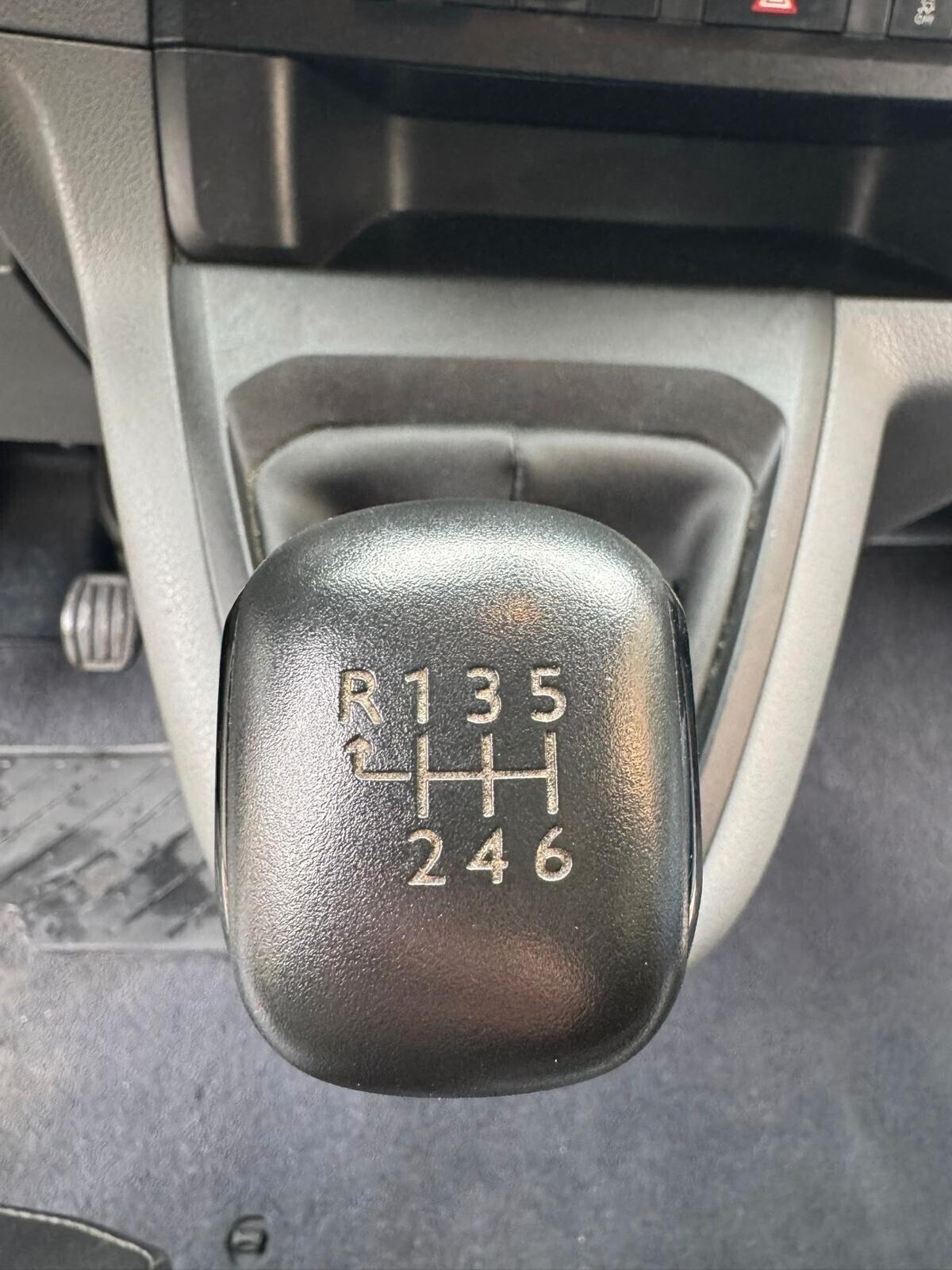 PEUGEOT EXPERT BLUEHDI 122cv FURGONE LAMIERATO