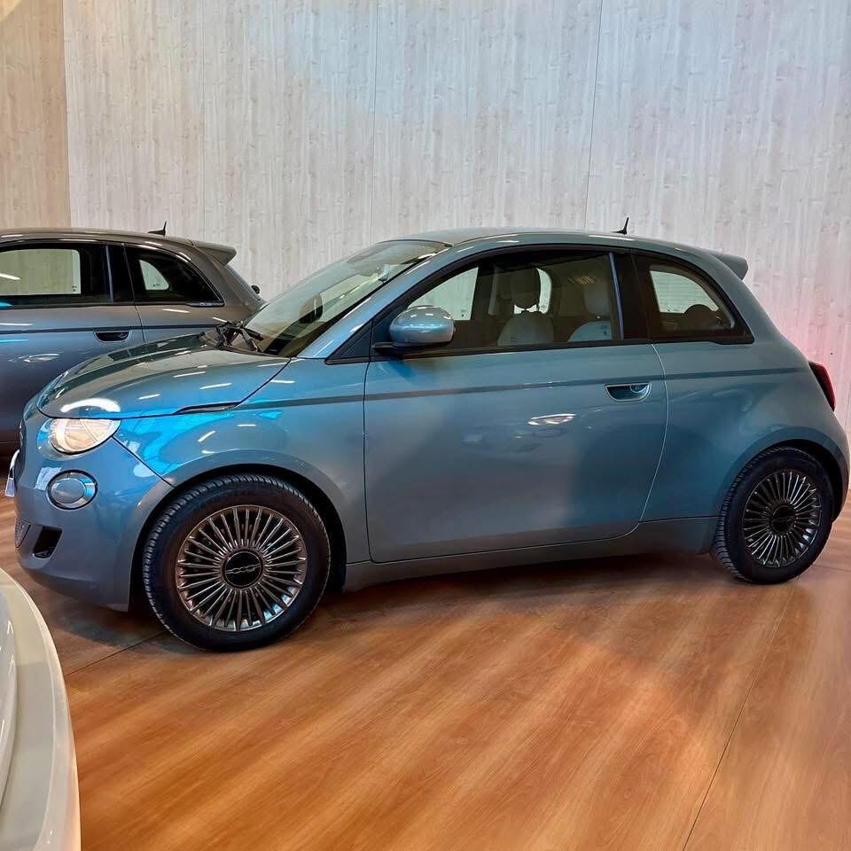 Fiat 500 500e 3+1 42 kWh Icon
