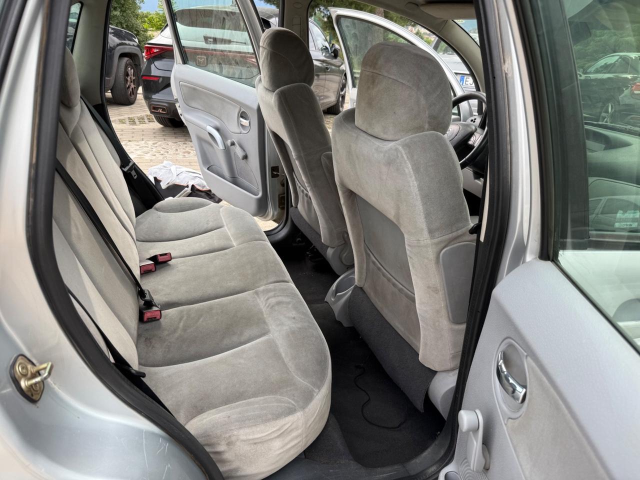 Citroen C3 1.4 HDi 70CV Exclusive neopatentati