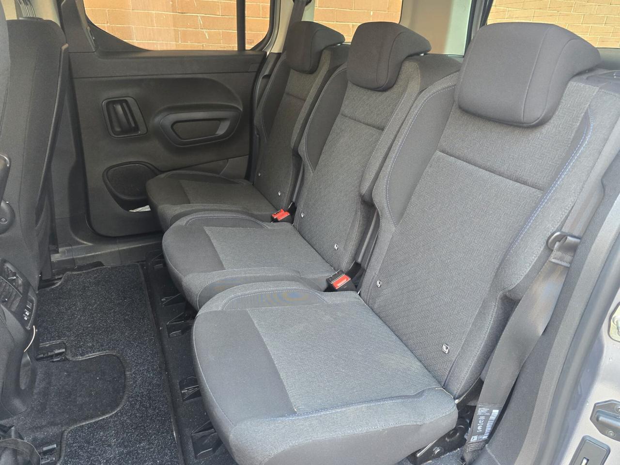Peugeot Rifter Mix BlueHDi 130 S&S PC Allure Standard