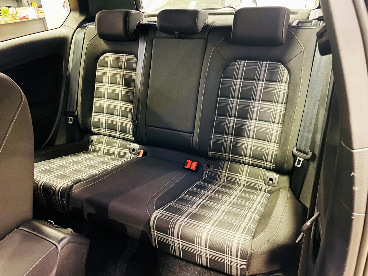 Volkswagen Golf GTD 2.0 TDI 3p. 184 CV