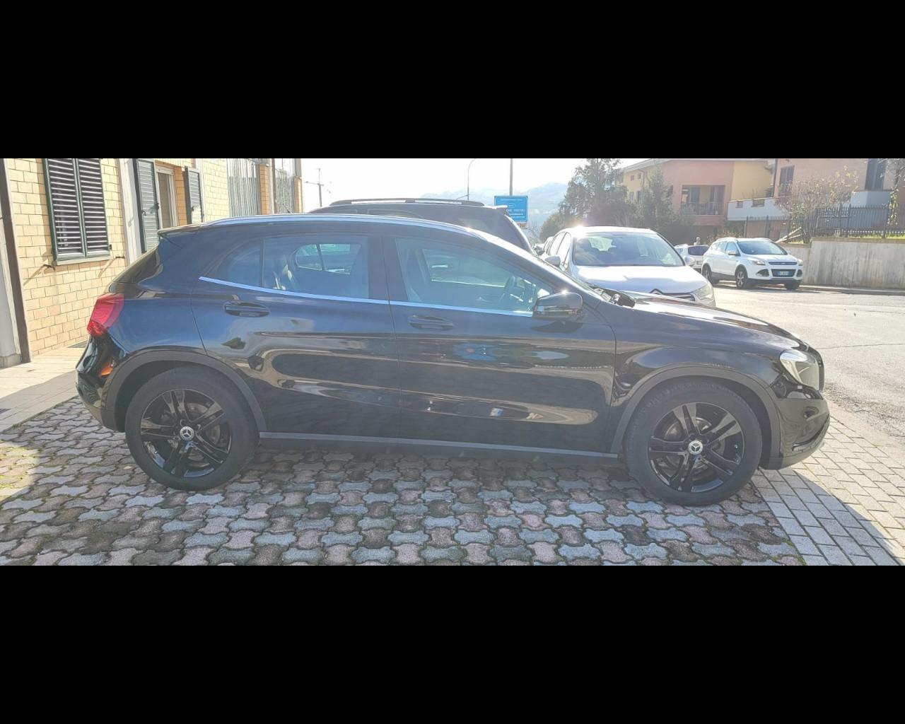 Mercedes-Benz GLA (X156) - GLA 220 d Automatic 4Matic Sport