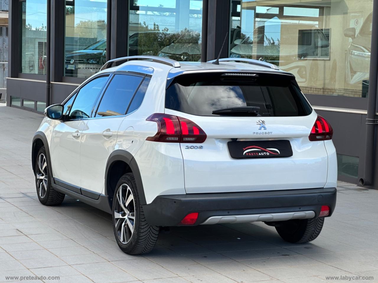 PEUGEOT 2008 BlueHDi 100 S&S Allure