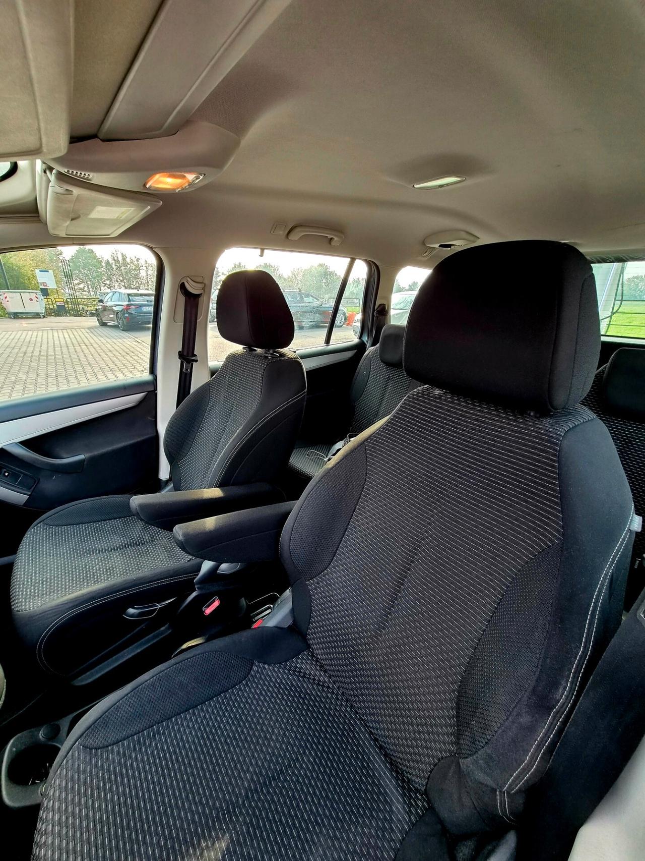 Citroen C4 Picasso 1.6 7 POSTI